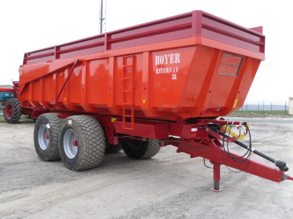 Benne monocoque SP180C