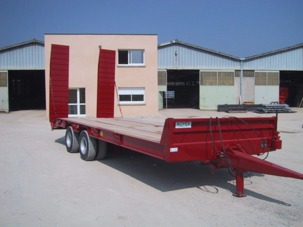 Porte-engins PE24
